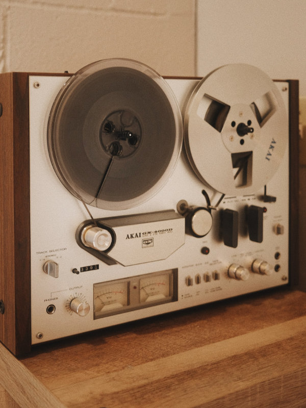 reel to reel photo